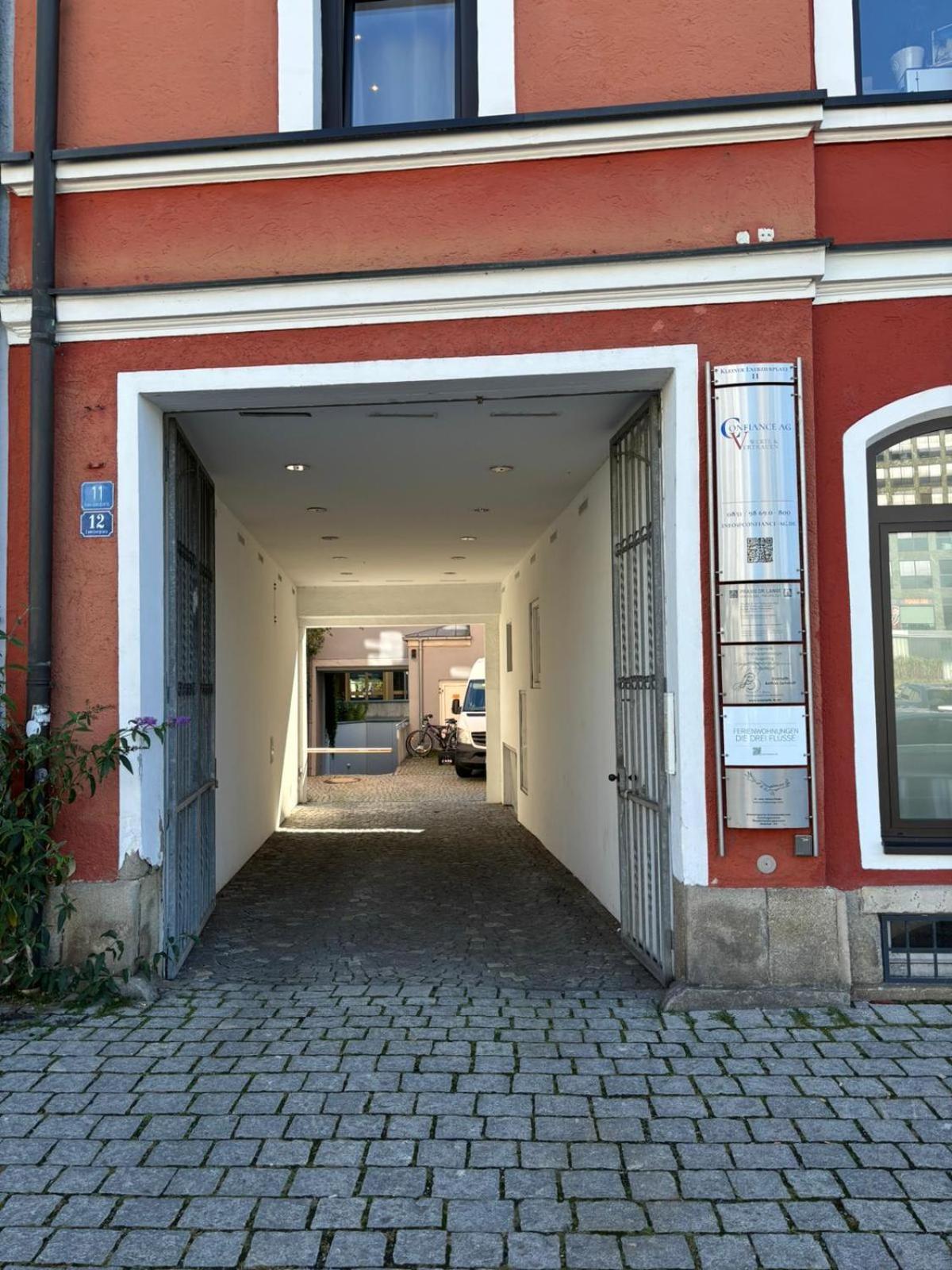 Wohnung Donau - Im Zentrum, Kueche, Parkplatz, Ruhig Gelegen Passau Exterior foto